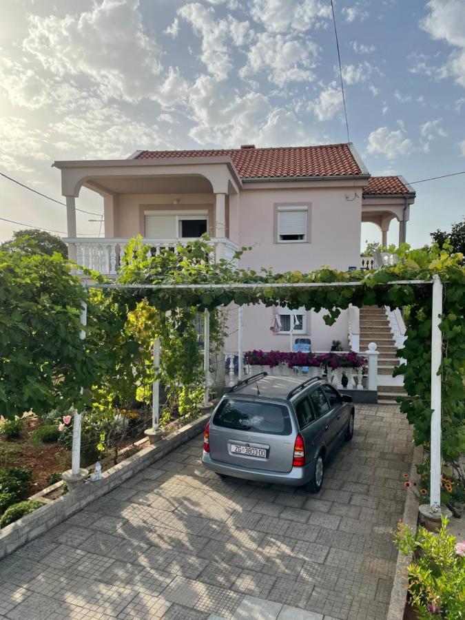 Apartmani Mirela Vrh  Exterior foto